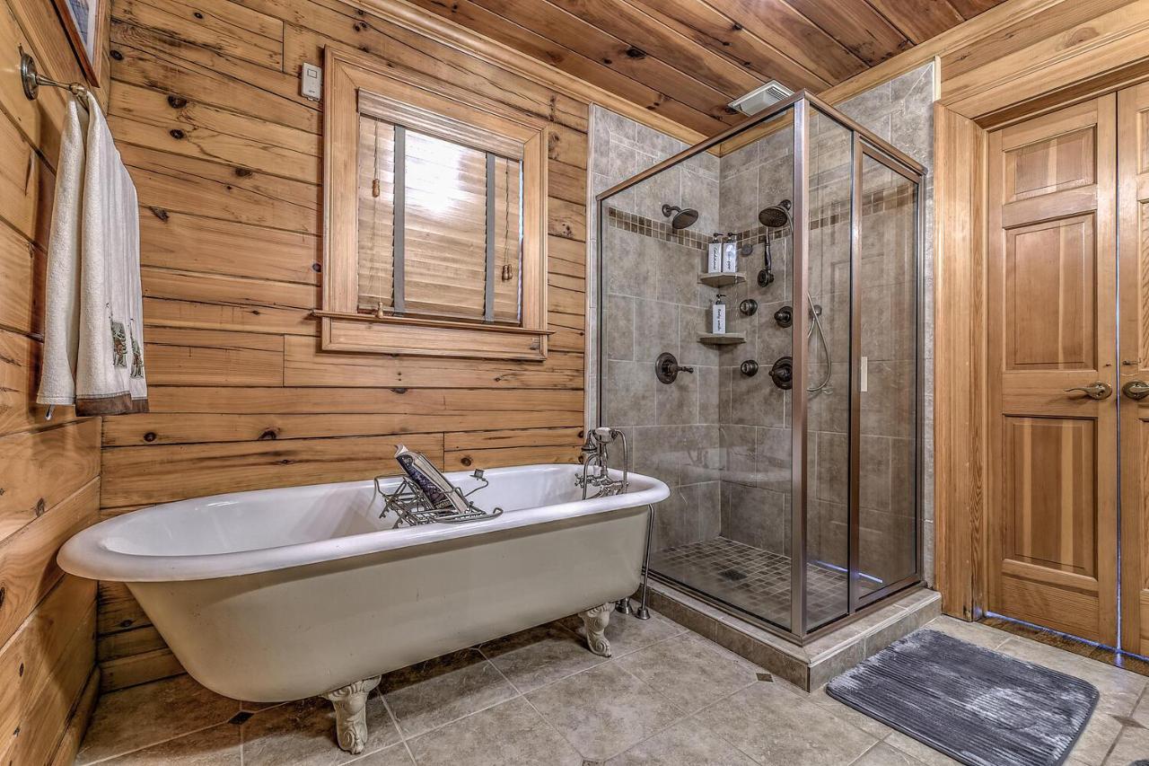 Blue Ridge Bliss- Spacious Cabin, Pets, Hot Tub! Экстерьер фото